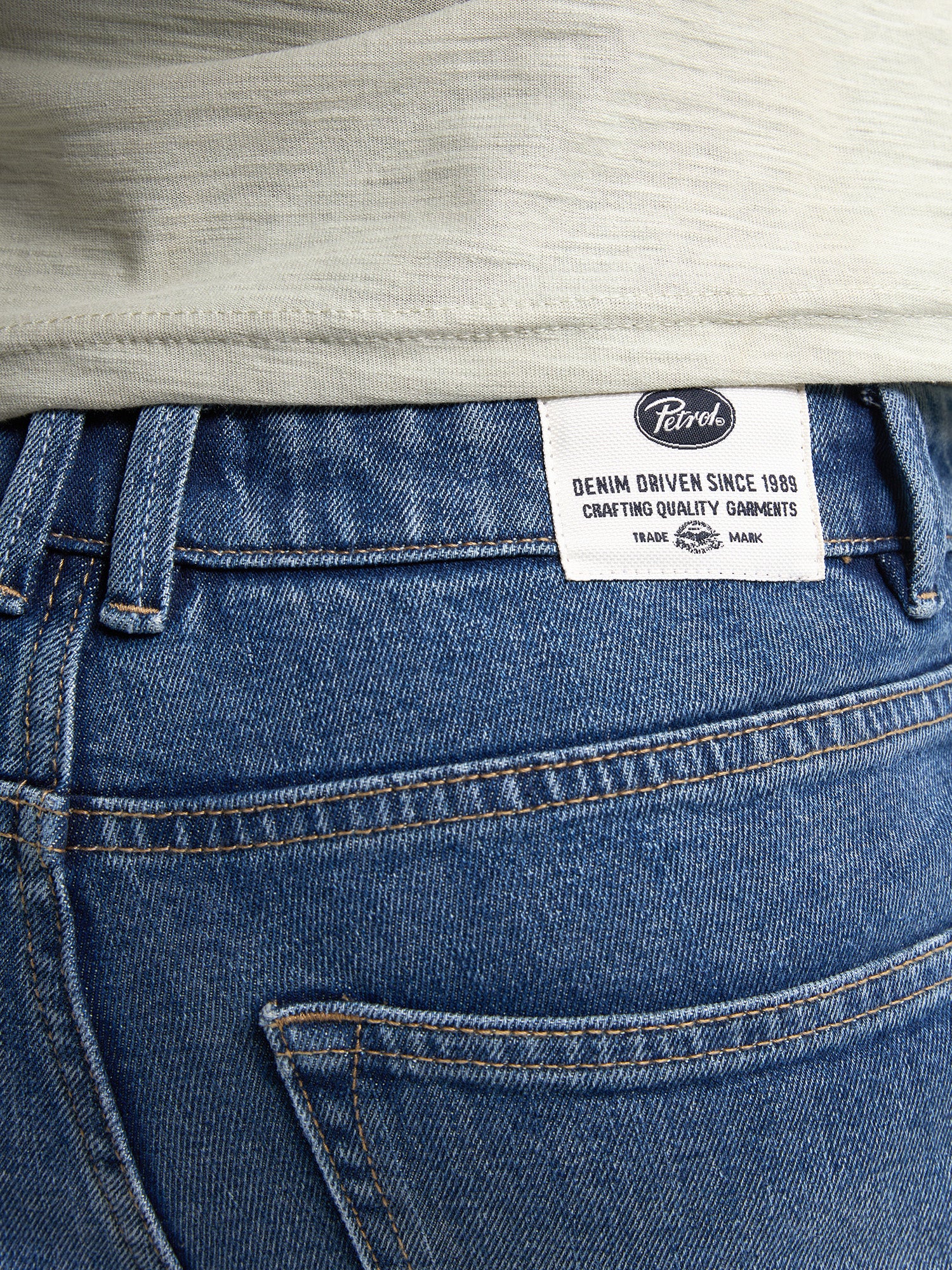 Medium vintage