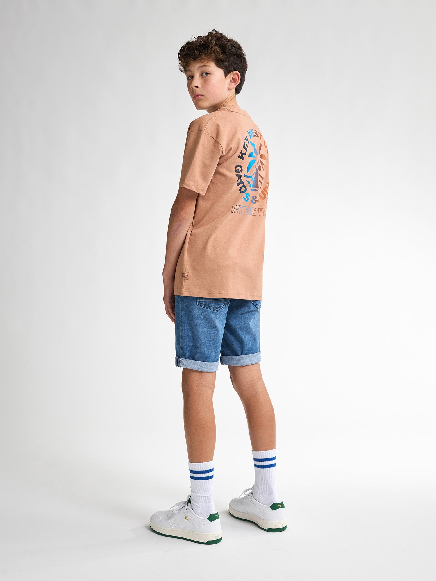 Medium vintage