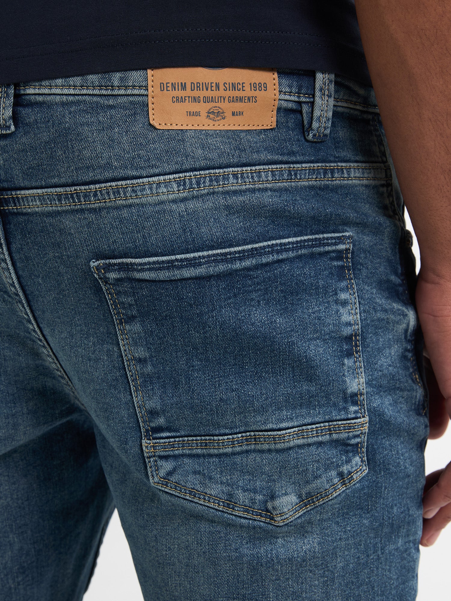 Medium vintage